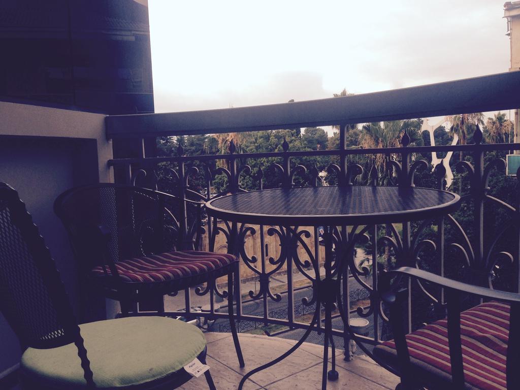 Apartment Sea Avenue Μπατούμι Εξωτερικό φωτογραφία