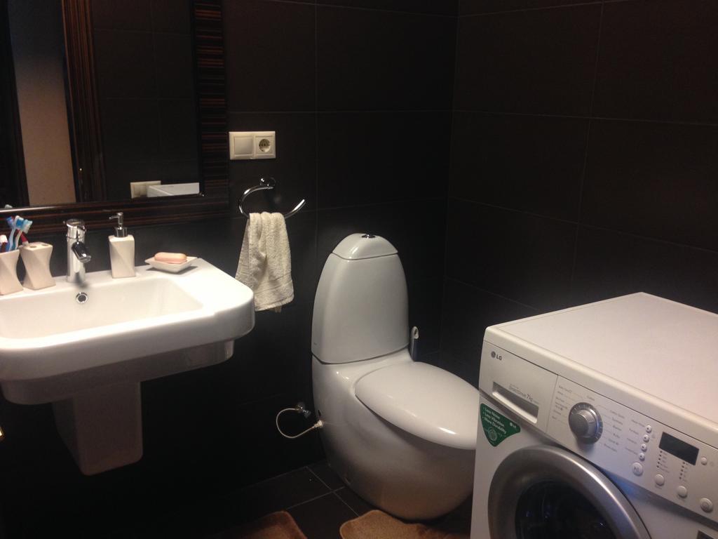 Apartment Sea Avenue Μπατούμι Εξωτερικό φωτογραφία