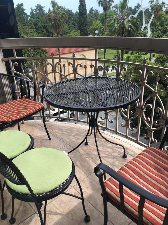 Apartment Sea Avenue Μπατούμι Εξωτερικό φωτογραφία